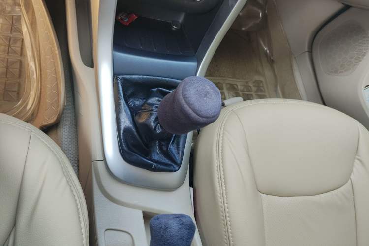 Used Baojun 610 2014 1.5L manual standard version
