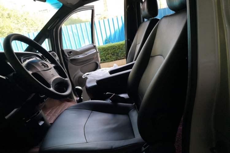 Used JAC Refine 2015 1.9T Shuttle Long-Wheelbase Comfort Model HFC4DB1-2C
