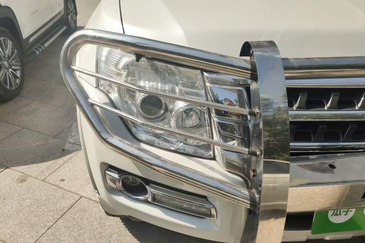 Used Mitsubishi Pajero 2015 3.0L Automatic Elite Overdrive Version China IV Standard