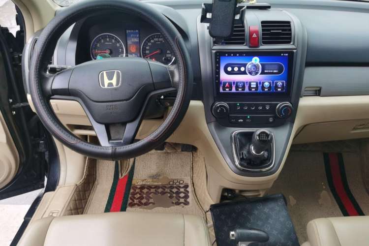 Used Honda CR-V 2010 2.0L manual two-wheel drive urban version
