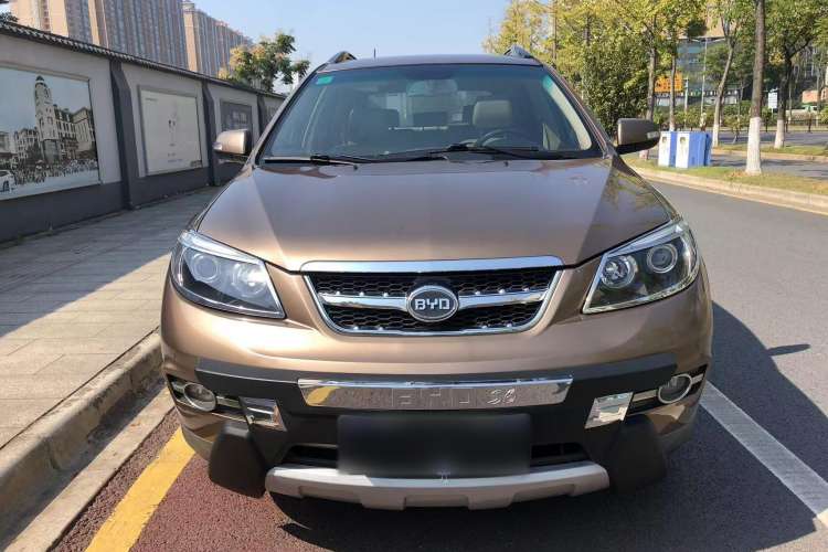 Used BYD S6 2012 2.4L Automatic Luxury Edition