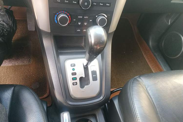 Used Chevrolet Captiva 2010 3.2 AT 7-Seater Flagship Edition
