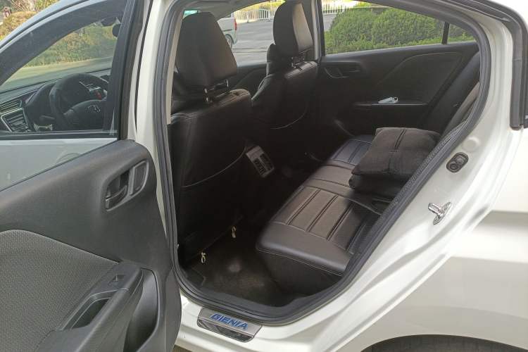 Used Honda Gienia 2017 1.5L CVT Comfort Version