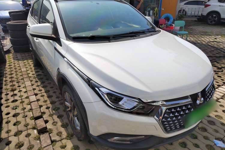 Used Luxgen U5 SUV 2017 1.6L CVT Knight Edition
