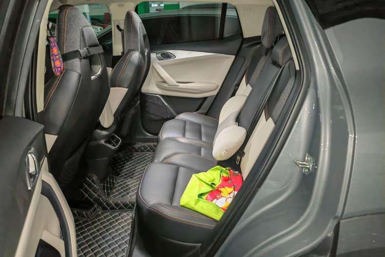 Used Lynk & Co 06 EM-P 2022 PHEV 84 km Range Pro Version Left Rear Seat