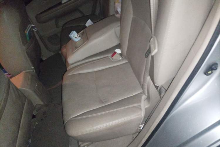 Used BYD S6 2011 2.4L Automatic Luxury Edition
