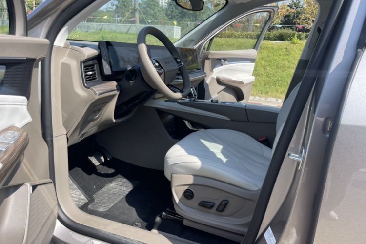 Used Roewe RX9 2023 2.0T All-Wheel-Drive Luxury Edition