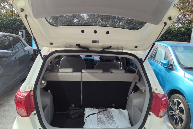 Used BAIC New Energy EV 2016 EV160 Light Edition Trunk