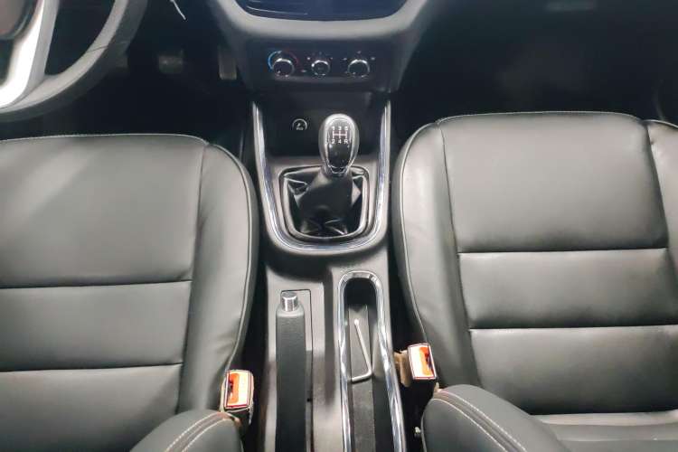 Used SRM Gold Hiace 2021 1.5L Passenger Vehicle Travel Lion 5-Seater
