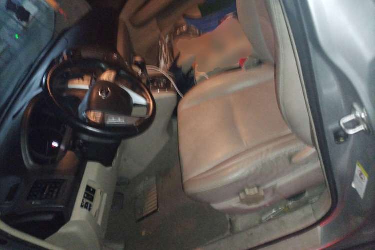 Used BYD S6 2011 2.4L Automatic Luxury Edition
