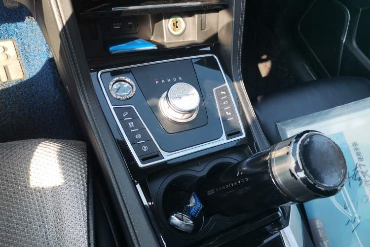 Used Zotye Domy X7 2017 Upgraded Edition 2.0T DCT Huangshan Model 7 Seats
