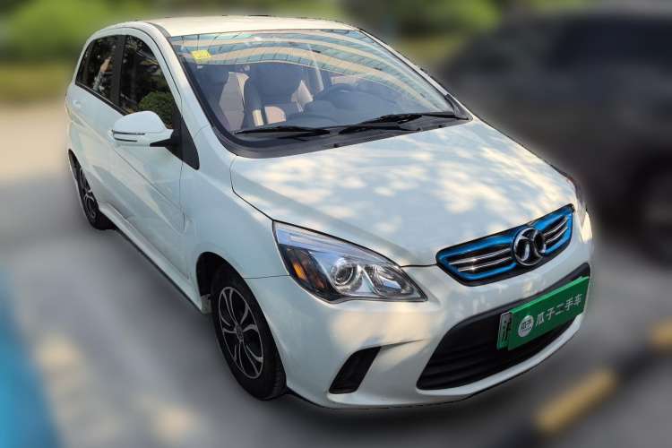 Used BAIC New Energy EV 2016 EV160 Light Edition Front Right 45 Deg