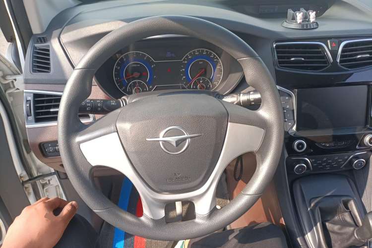 Used Haima V70 2016 2.0L Manual - Enjoyment Version 6 Seats