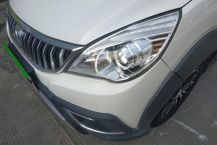 Used BAIC Weiwang M30 2017 1.5L M30PLUS Standard Type DAM15DL