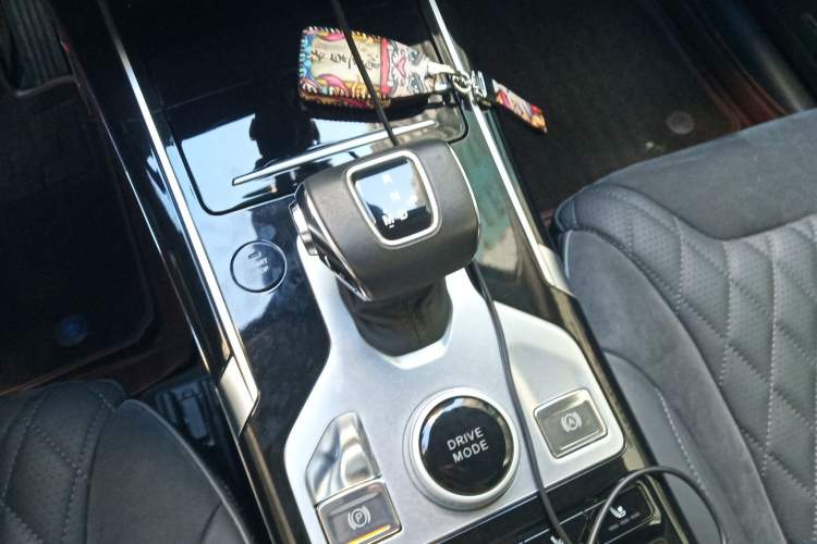 Used Hongqi HS5 2019 2.0T Smart Connect Flagship All-Wheel-Drive Version
