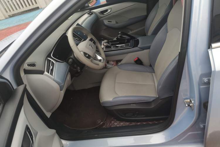 Used Rising ER6 2021 New Dynamic Edition 620km Smart Enjoyment Version
