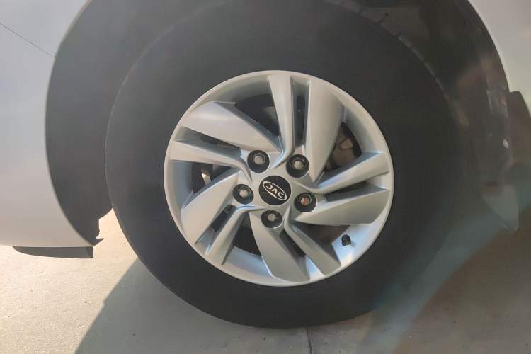 Used JAC M4 2016 2.0L Manual Luxury Version
