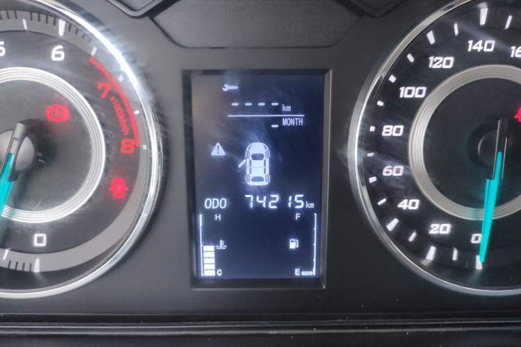 Used Soueast V5 Lingzhi 2017 1.5L Manual New Generation Model