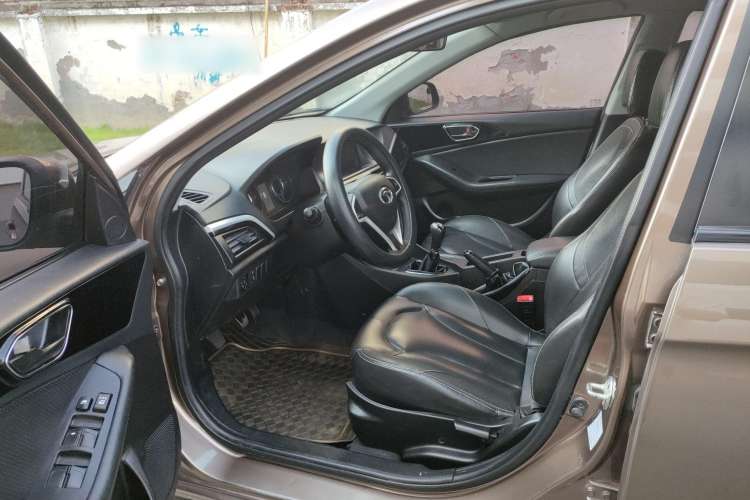 Used Soueast V5 Lingzhi 2017 1.5L Manual New Generation Model