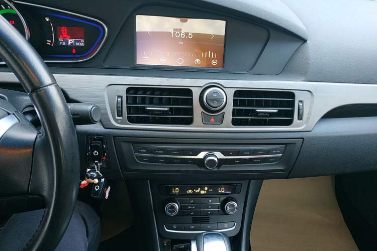 Used Roewe e550 2016 Deluxe Edition
