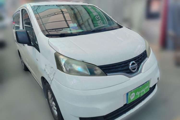 Used Nissan NV200 2012 1.6L 232 Seats Luxury Version
