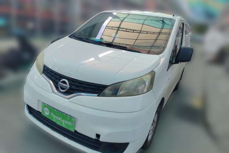 Used Nissan NV200 2012 1.6L 232 Seats Luxury Version