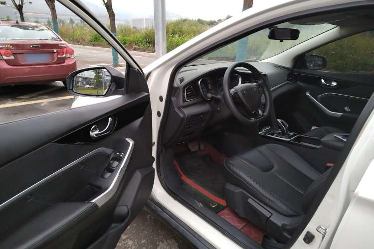 Used Venucia D60EV 2020 Standard Range Smart Drive Edition