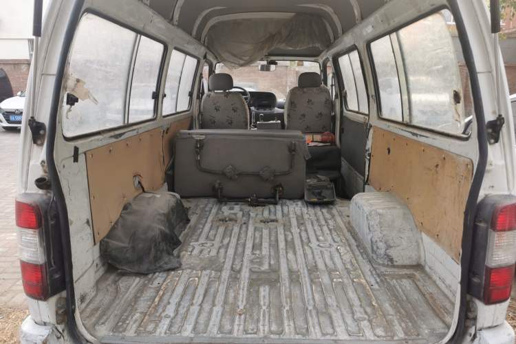 Used Jinbei Hiace 2014 2.0L Fifth-Generation Xiangyun Comfort Type 1 4G20C