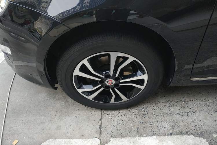 Used Roewe e550 2016 Deluxe Edition
