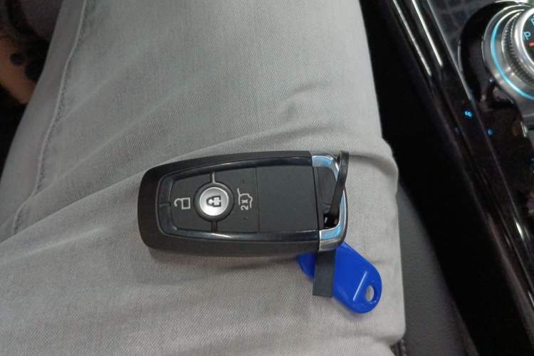 Used Ford Explorer 2020 EcoBoost 285 Rear-Drive Trend Edition 7-Seater
