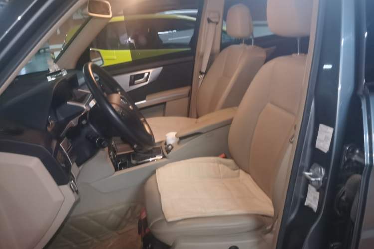 Used Mercedes-Benz GLK-Class 2012 GLK 300 4MATIC Dynamic Edition Left Front Seat