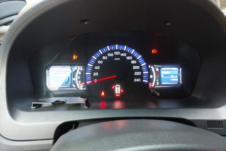 Used BYD G6 2012 1.5T Automatic Prestige Edition