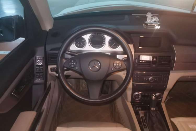 Used Mercedes-Benz GLK-Class 2012 GLK 300 4MATIC Dynamic Edition Steering Wheel