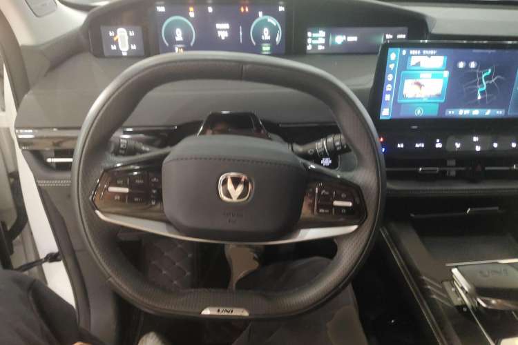 Used Changan UNI-K iDD 2023 Smart Electric iDD 1.5T 135km Smart Leading Model