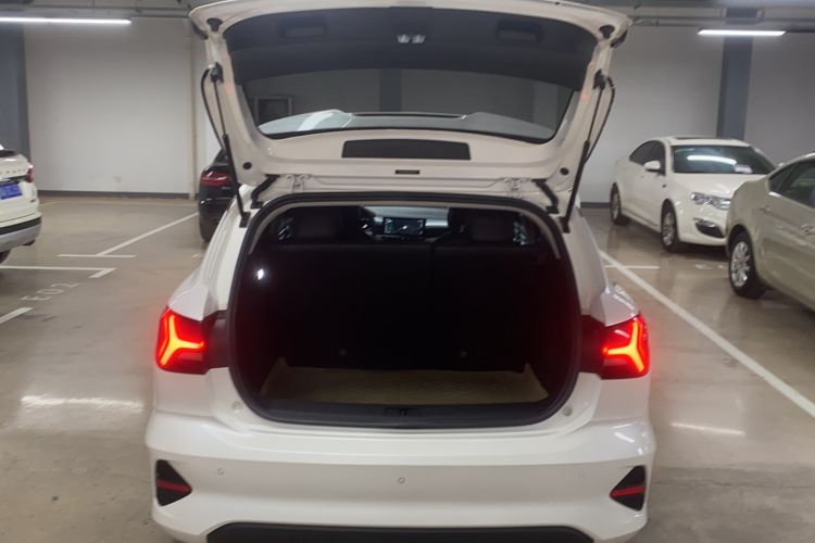 Used Roewe Ei5 2021 500 Admiration Edition
