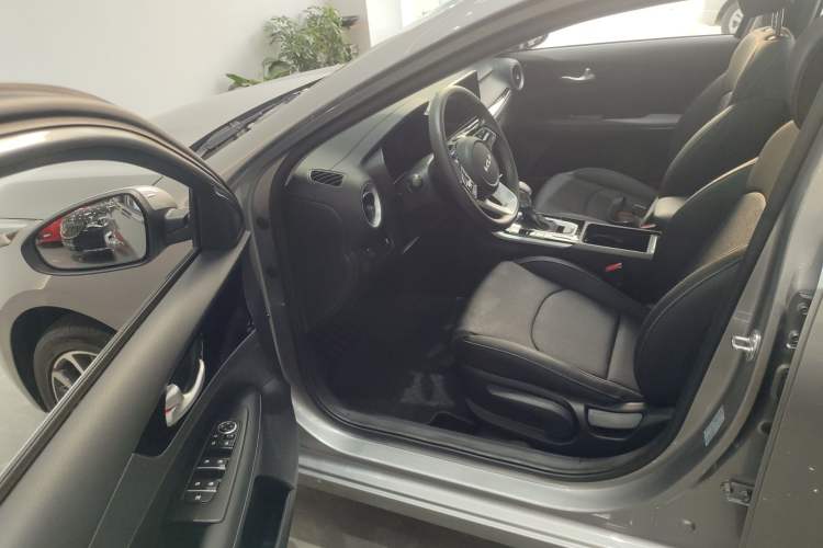 Used Kia K3 2021 Revised 1.5L CVT Fashion Edition
