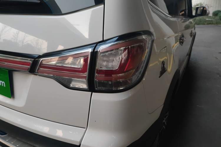 Used FORTHING SX6 2016 1.6L CVT Luxury Model
