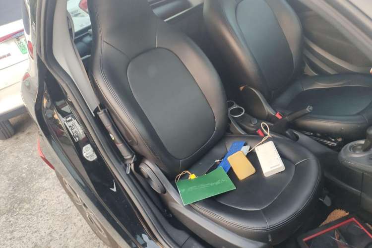 Used smart fortwo 2015 1.0L 52 kW Hardtop Passion Edition
