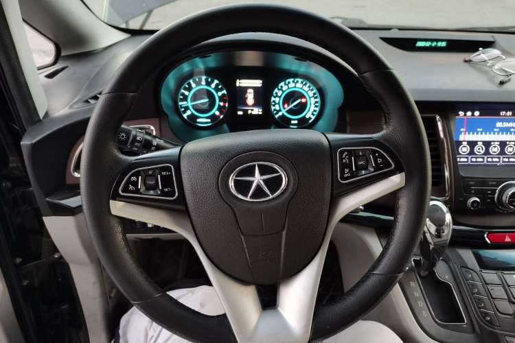 Used JAC Refine M5 2017 2.0T Gasoline Dual-Clutch Executive Version