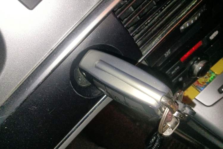 Used Audi A6L 2009 2.0 TFSI automatic standard version
