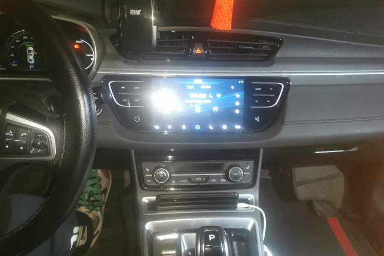 Used Geely Auto Emgrand New Energy 2018 EV450 Elite Model Audio And AC Panel