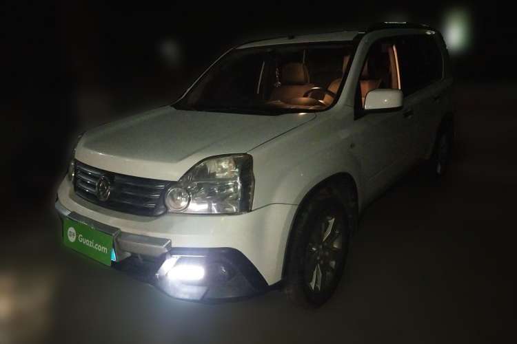 Used Dongfeng Fengdu MX6 2016 2.0L CVT Two-Wheel Drive All-Around Version