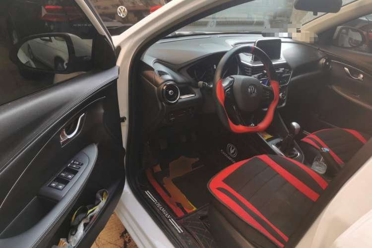 Used CHANGAN Alsvin 2019 1.4L Manual Comfort Edition China VI Standard