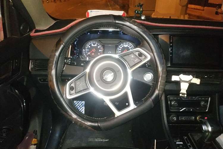 Used Zotye T600 Coupe 2017 1.5T Automatic Luxury Model Steering Wheel