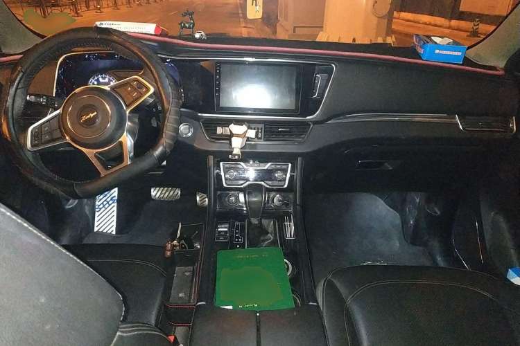 Used Zotye T600 Coupe 2017 1.5T Automatic Luxury Model Center Console