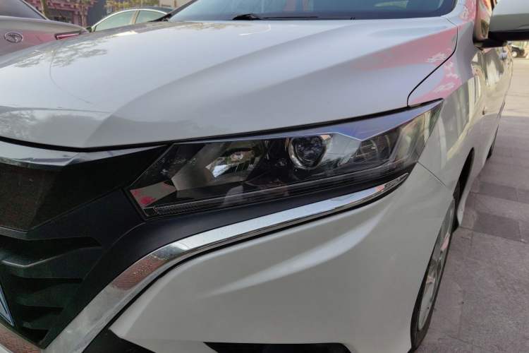 Used Honda Gienia 2017 1.5L CVT Comfort Version
