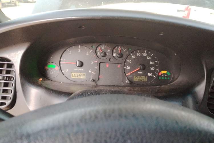 Used JAC Refine 2012 1.9T Shuttle Diesel Comfort Version HFC4DB1-2C
