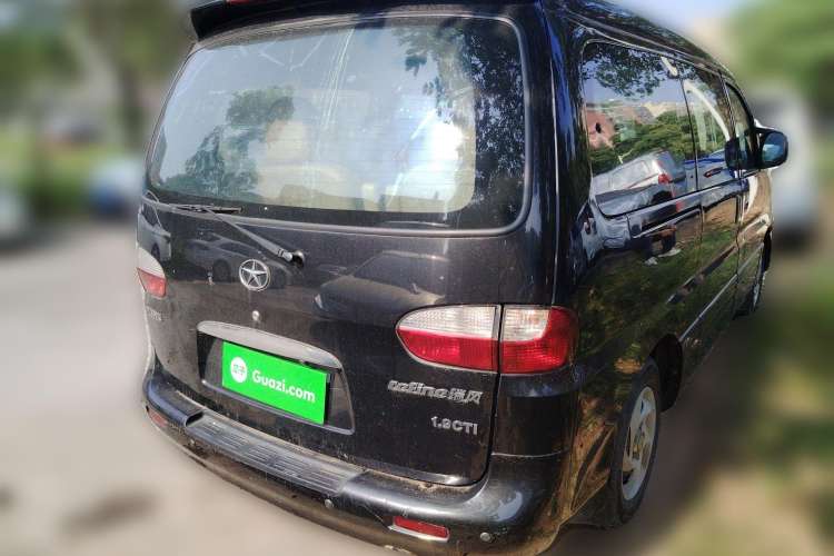 Used JAC Refine 2012 1.9T Shuttle Diesel Comfort Version HFC4DB1-2C
