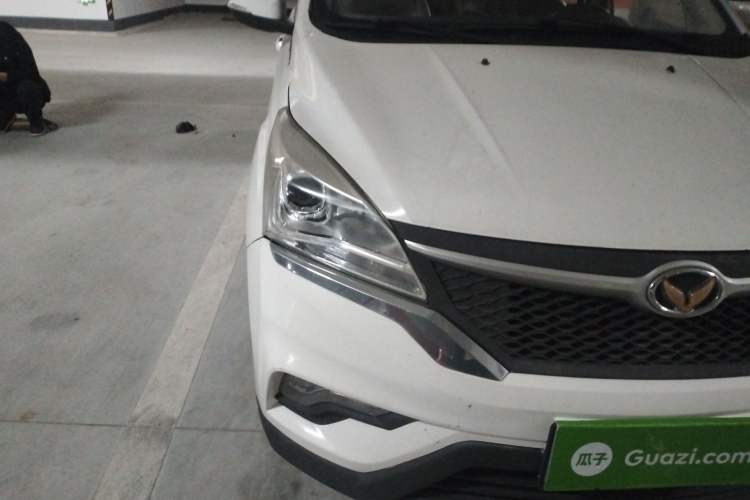 Used HYOSOW H3 2015 1.5L manual luxury version