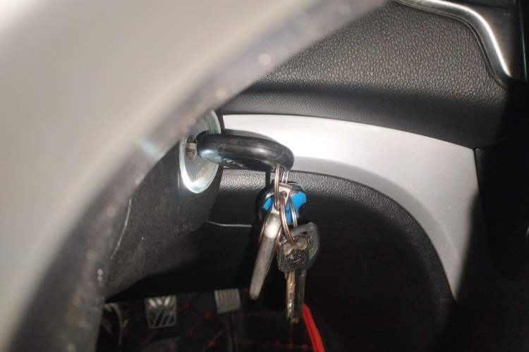 Used HYOSOW H3 2015 1.5L manual luxury version